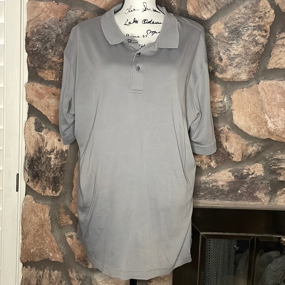 🥳HOST PICK🥳 Gray George brand Men’s polo shirt
